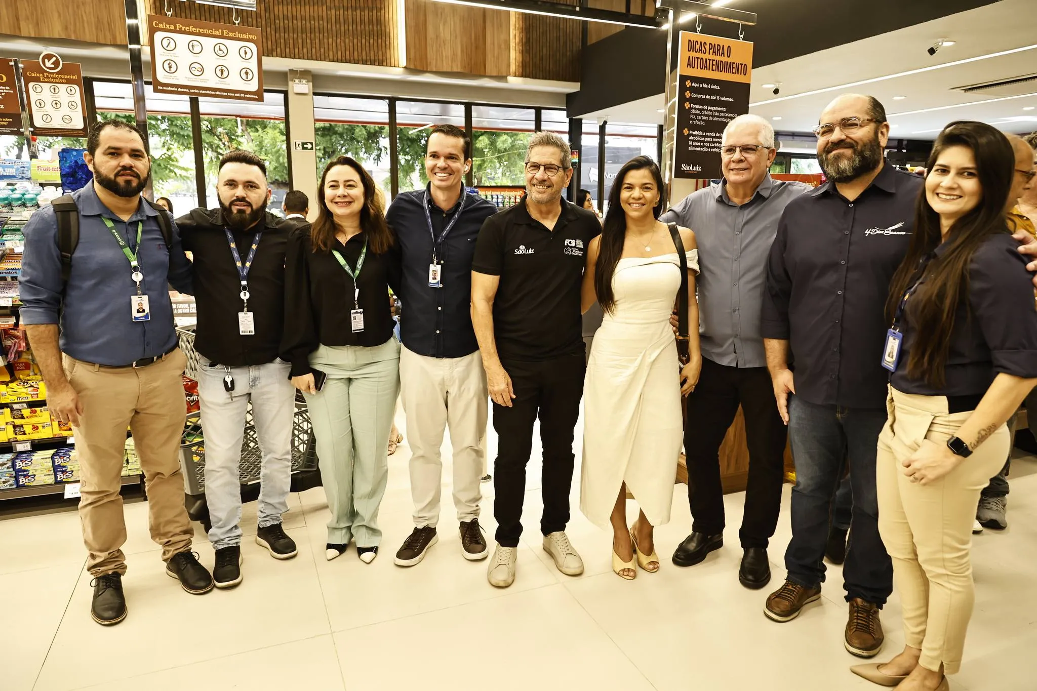 Severino Neto, Mikaele e Fernando Ramalho com Representates do M Dias Branco