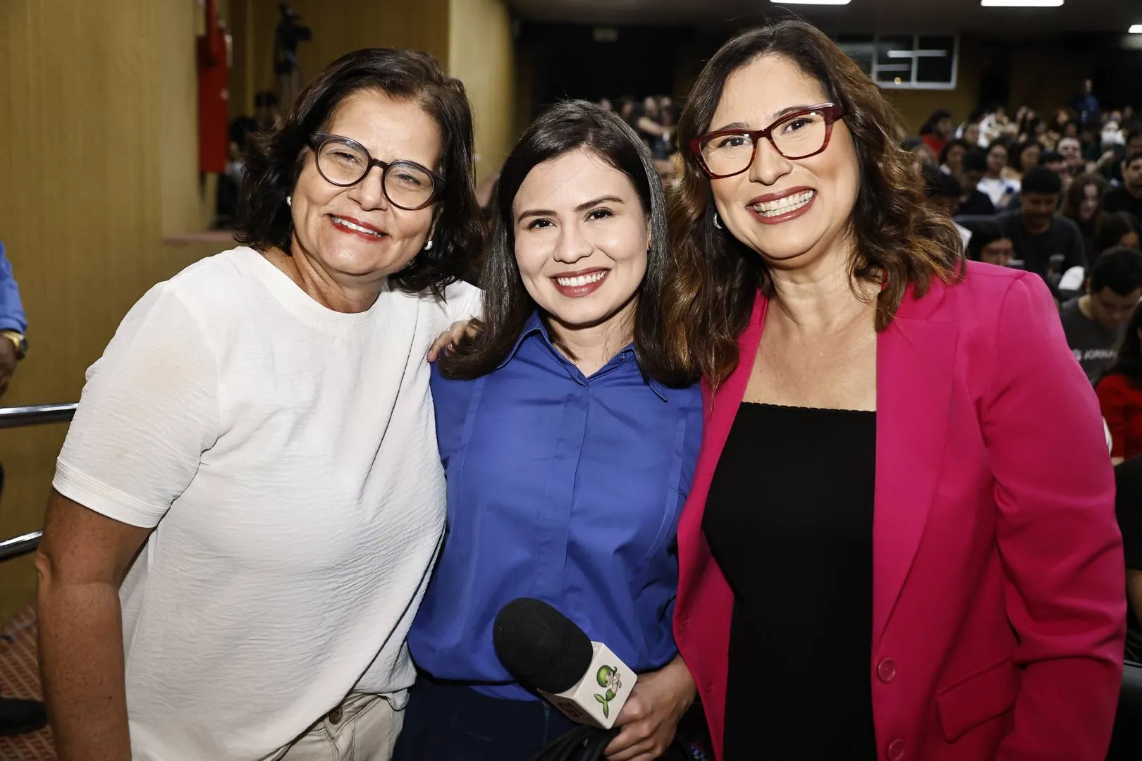 Bianka Carvalho, Larissa Wenya e Aline Oliveira