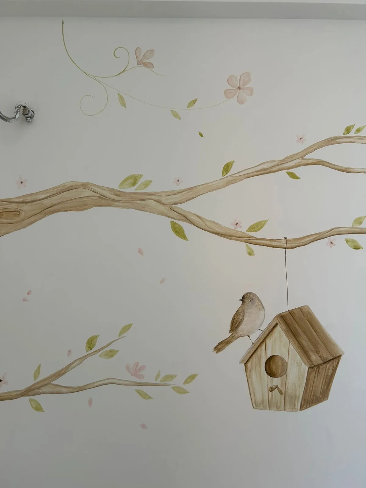 Arte em parte assinada pela artista Beatriz Cavalcante