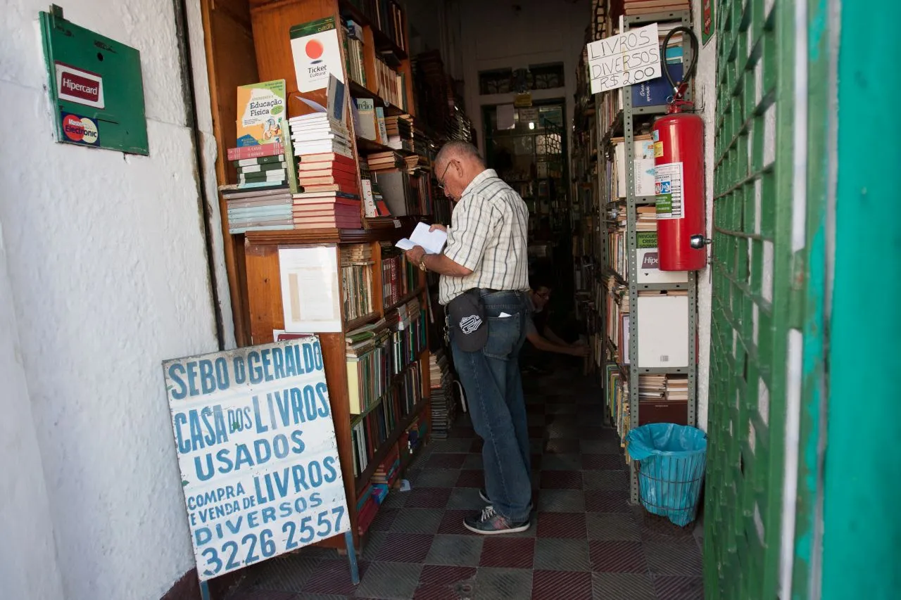 Trabalho de Geraldo democratizou o acesso de muitos fortalezenses à literatura