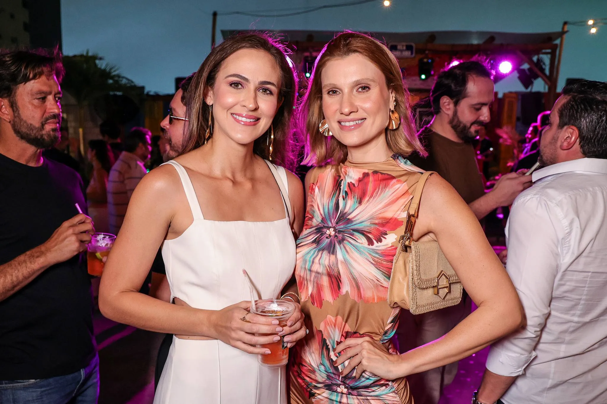 Fernanda Dourado e Cinthya Mendes