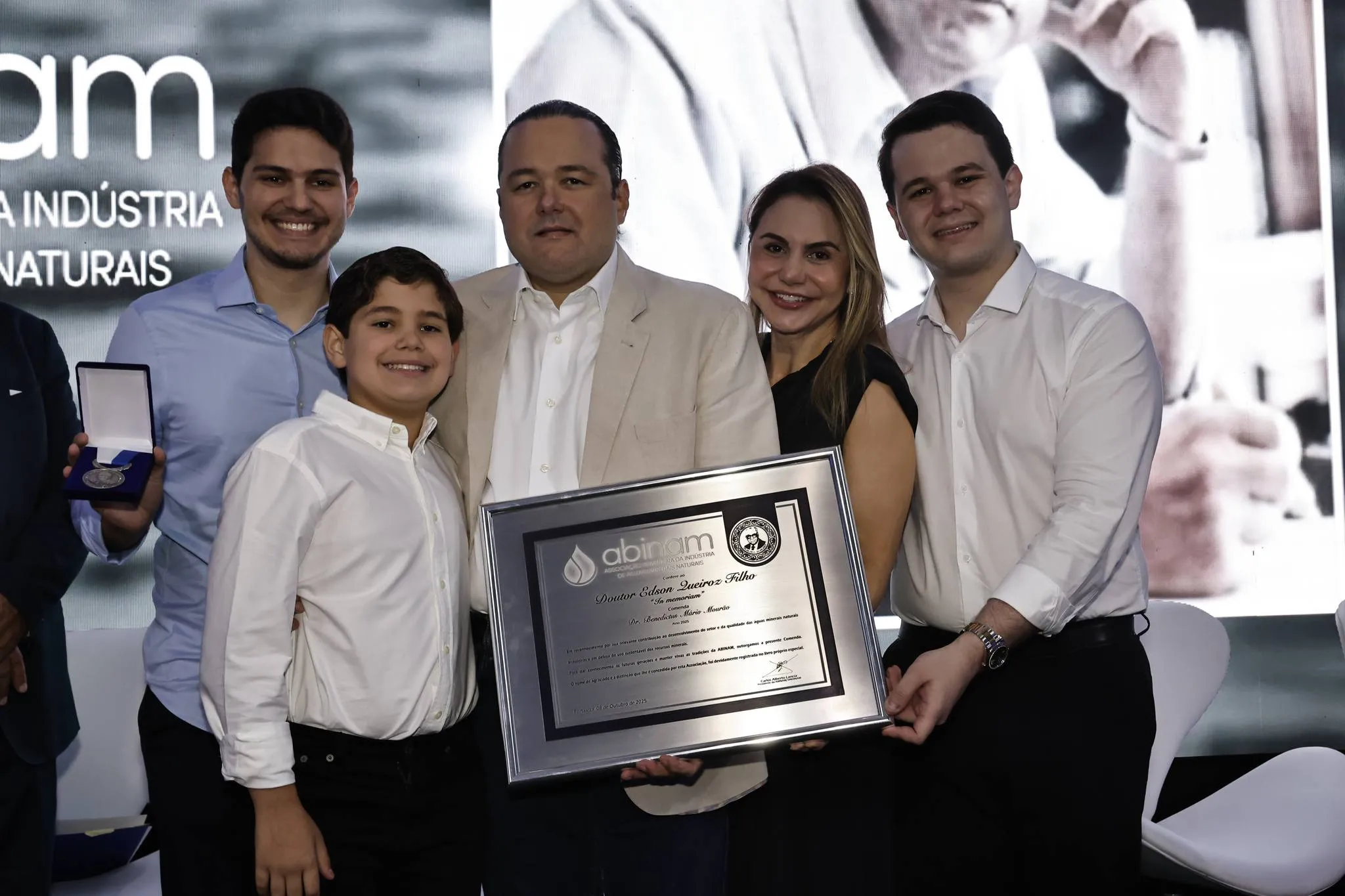 Otávio Queiroz e a família, Otávio Filho, Constantino, Adriana e Edson Queiroz IV