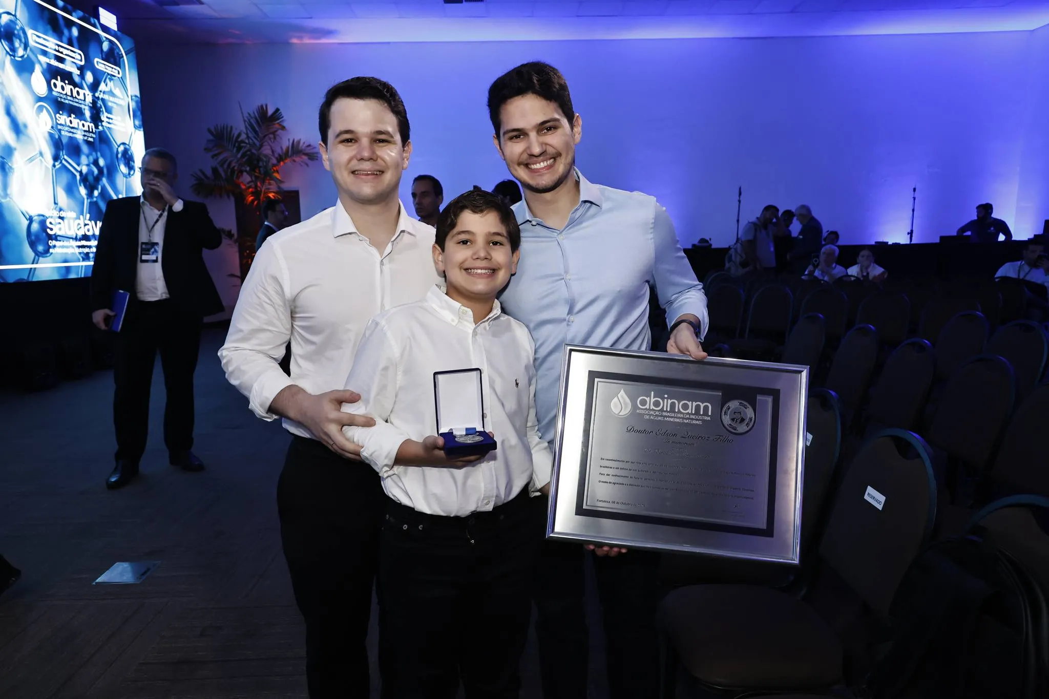 Edson IV, Constantino e Otávio Queiroz, netos do homenageado