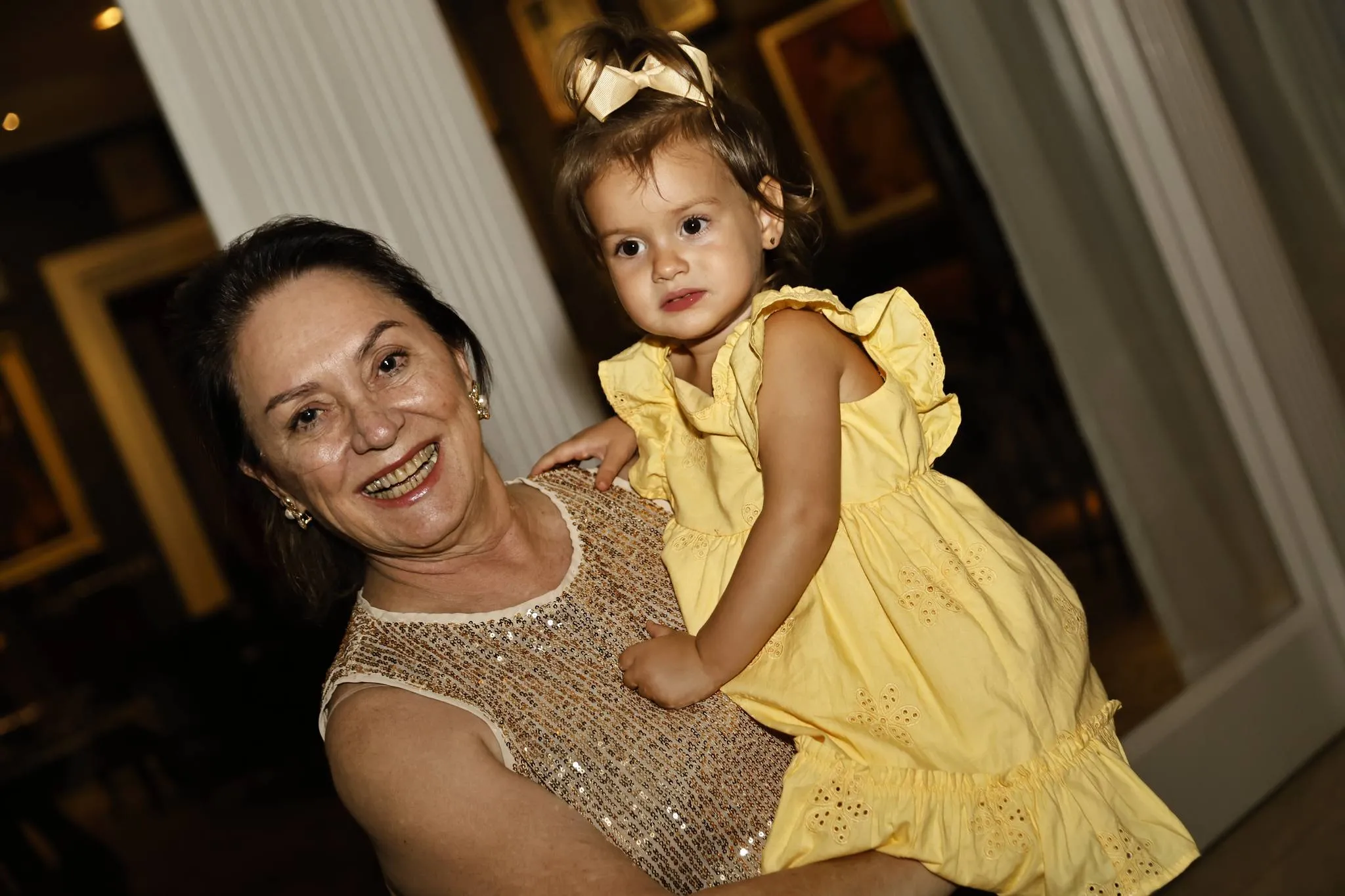 Paula e Celina Frota