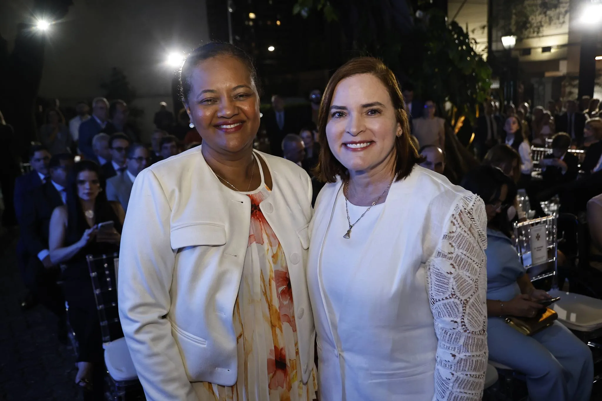 Sandra Monteiro e Cristiane Leitão
