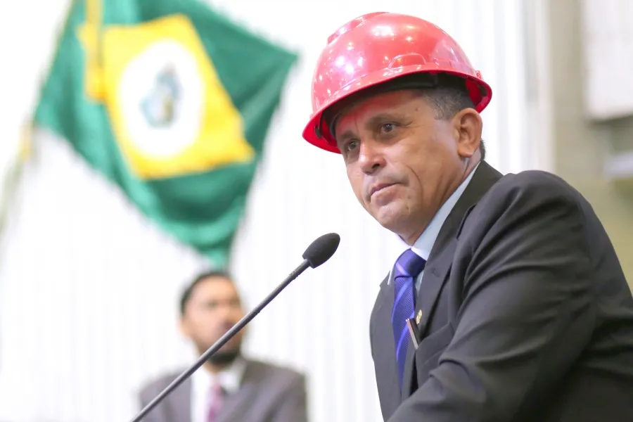 Nestor Bezerra foi o segundo pedreiro do Ceará a ocupar o cargo de deputado estadual