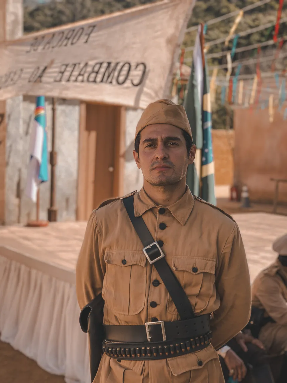 Em 'Guerreiros do Sol', novela original Globoplay, João Fontenele interpretou o policial corrupto Arigó.