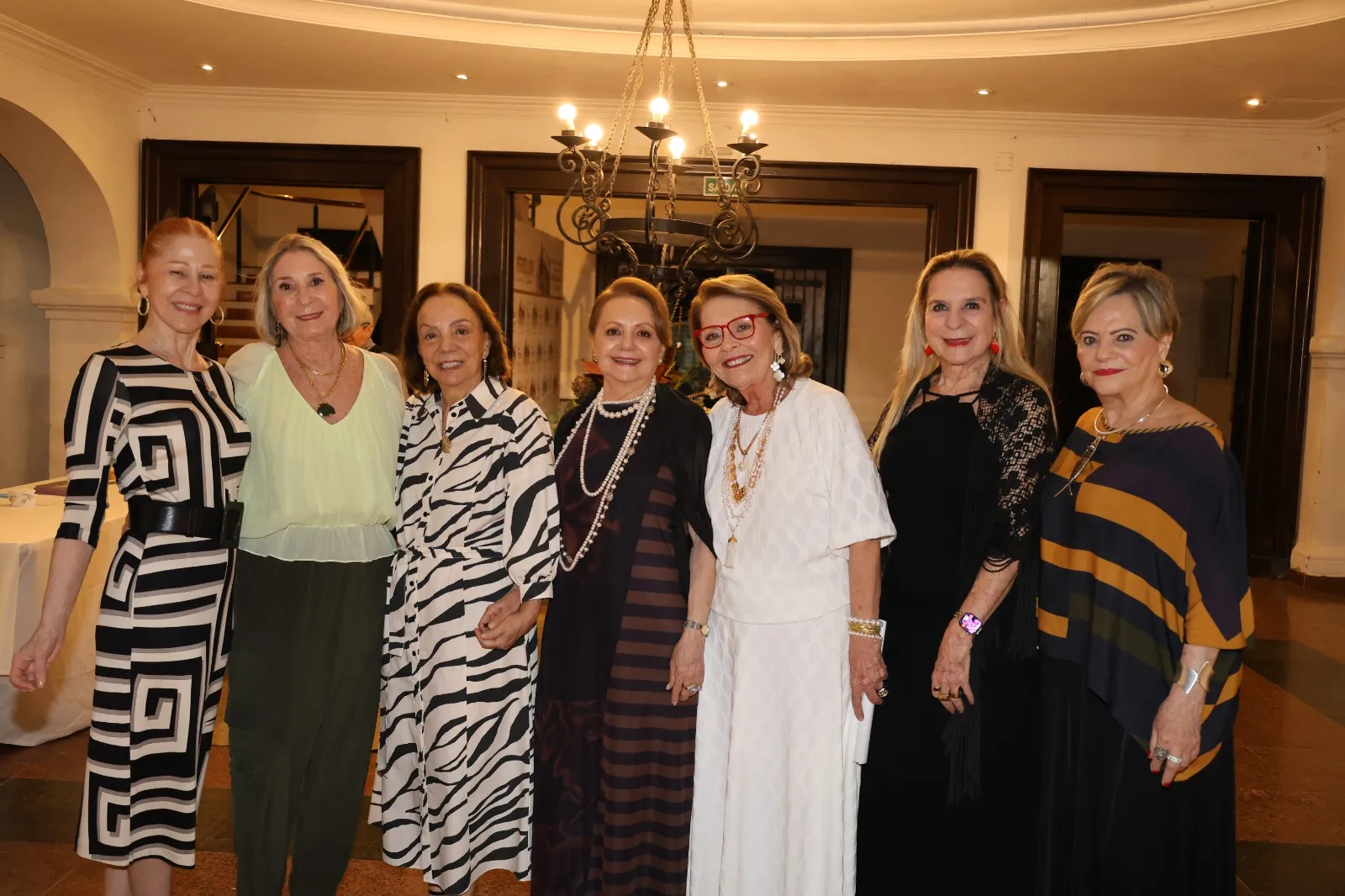 Lançamento do livro de Lourdinha Leite Barbosa