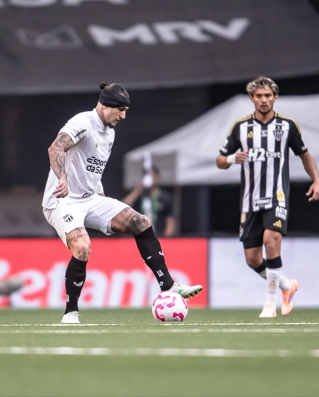 Vina fez seu primeiro jogo como titular desde que retornou ao Ceará contra o Atlético Mineiro
