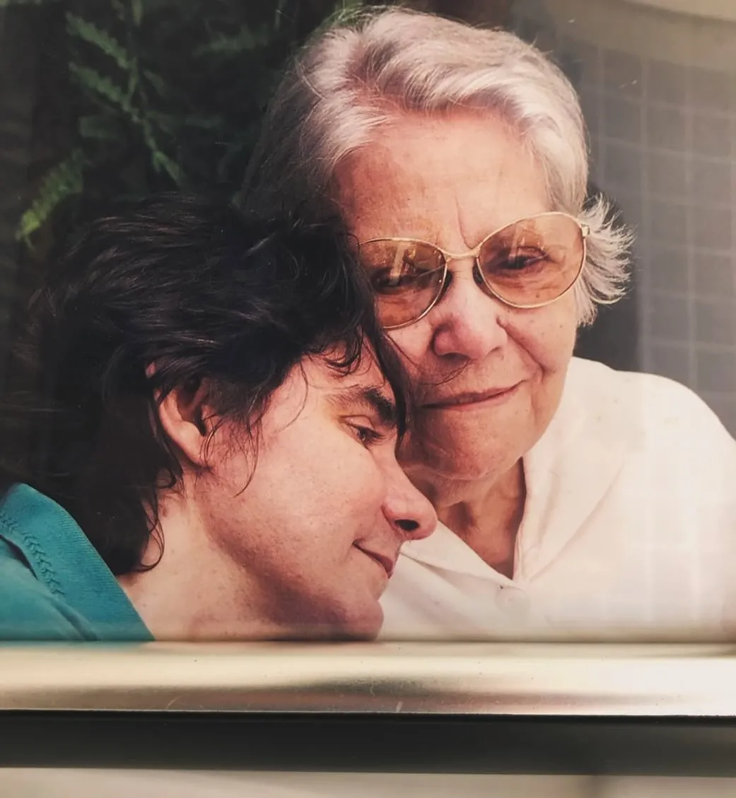 Dona Maricota e Lô Borges em foto publicada pelo artista nas redes sociais.