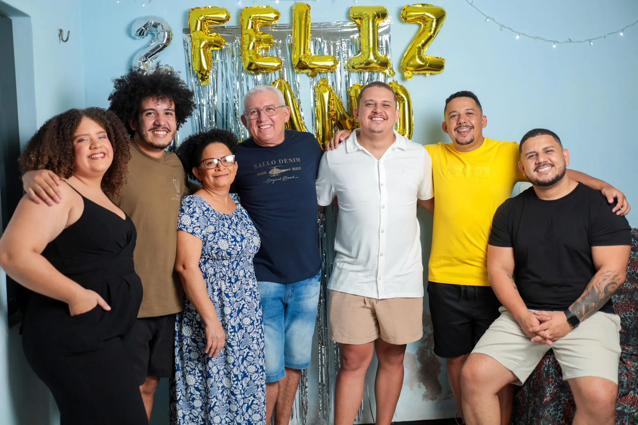 Família do Francisco da merenda em comemoração de fim de ano