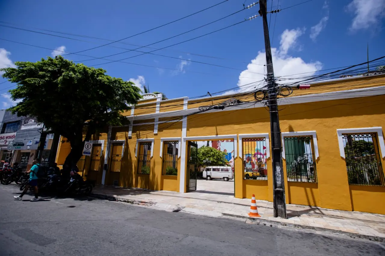 Imagem da notícia Teatro Carlos Câmara reabre após cinco anos; saiba novidades