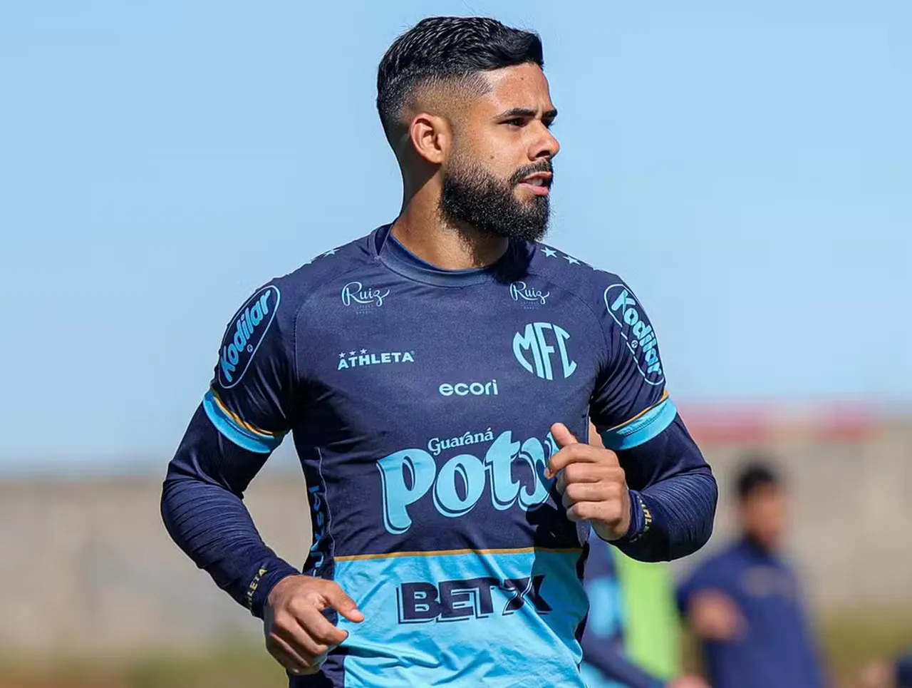Felipe Jonatan está no elenco do Mirassol, com grande campanha na Série A