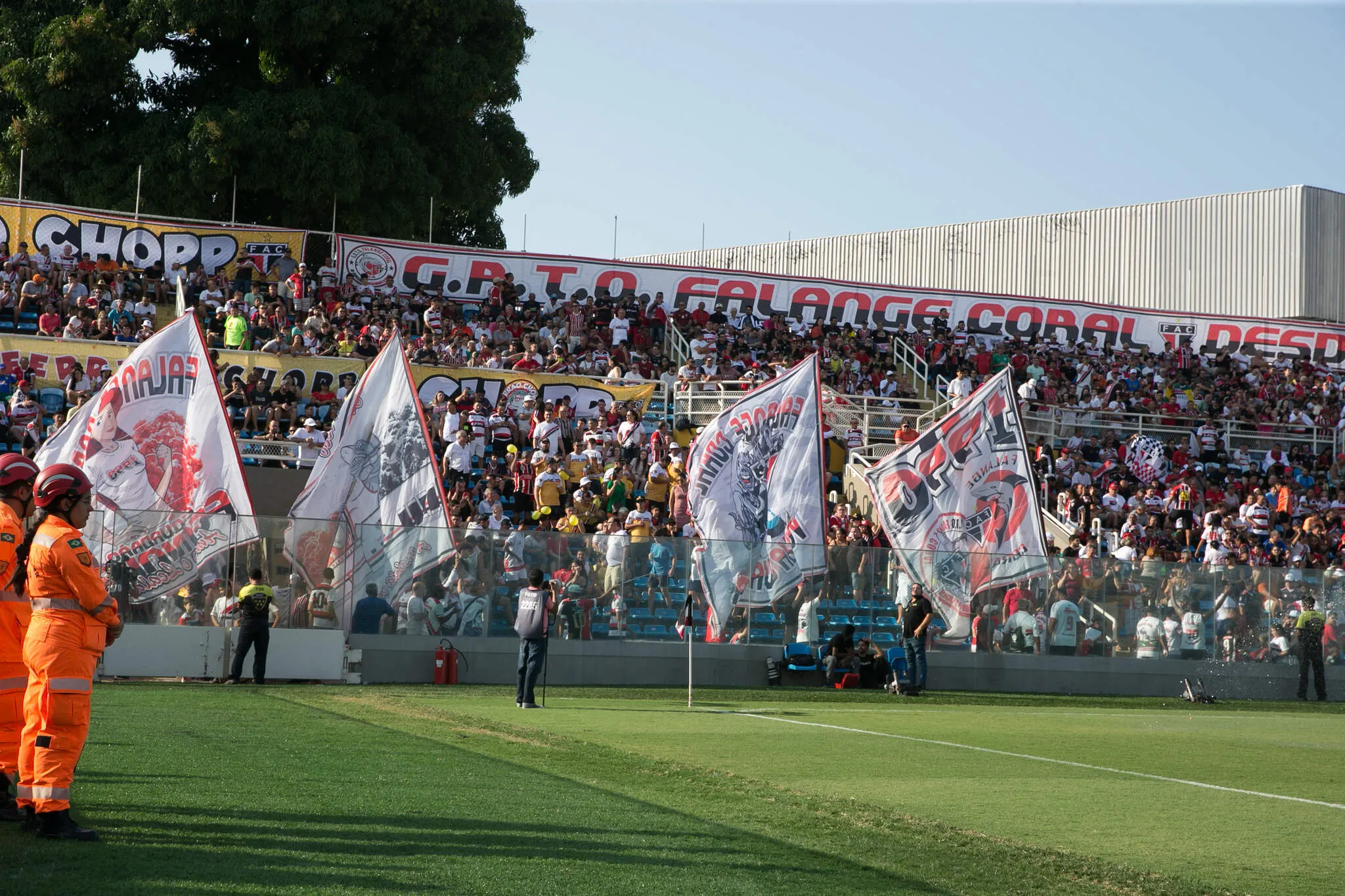 Torcida do Ferroviário no estádio Presidente Vargas