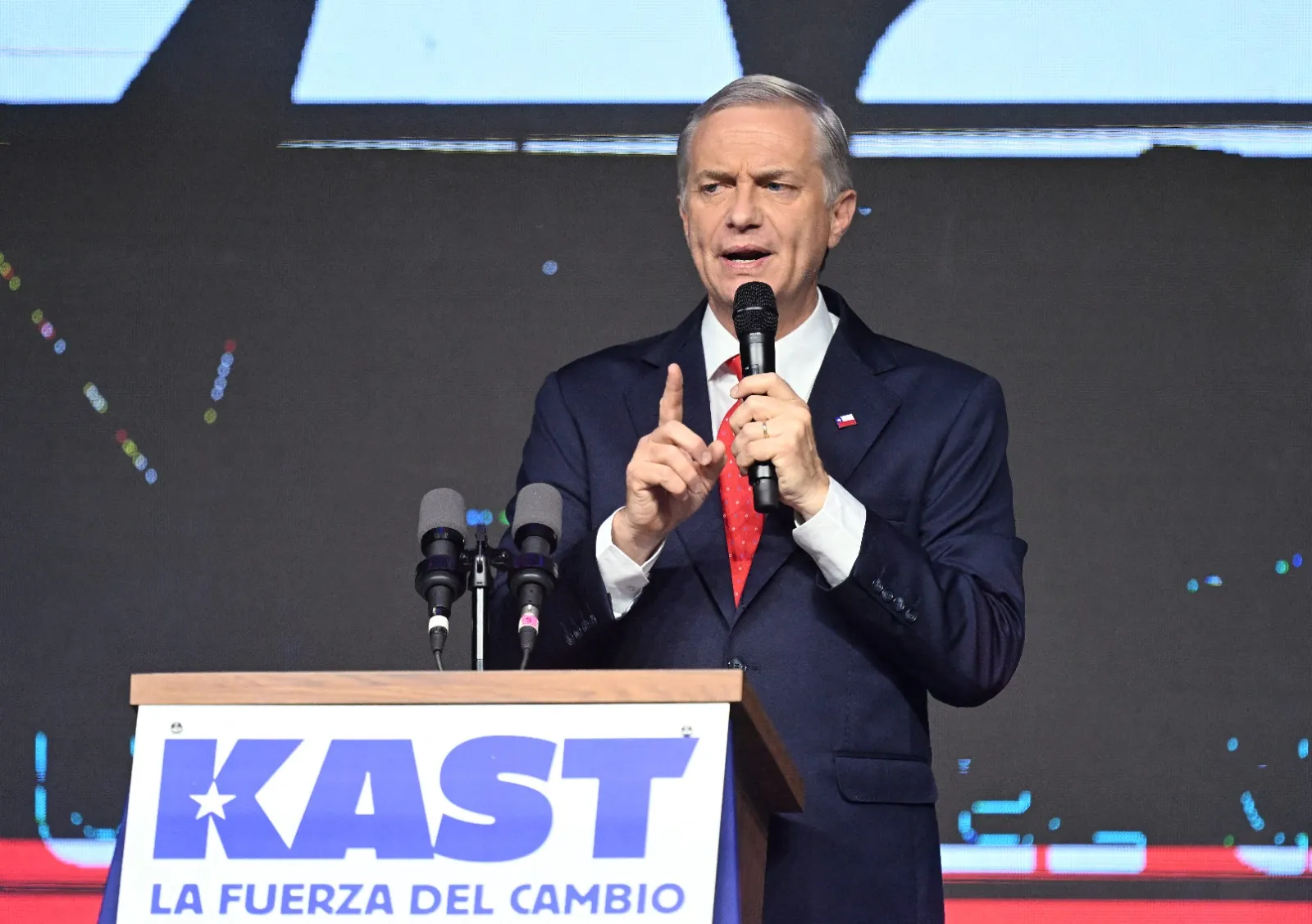 José Antonio Kast concorre à Presidência do Chile pela terceira vez.