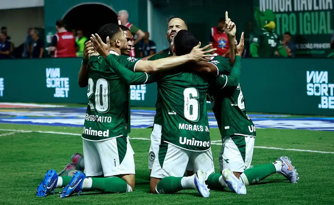 Imagem da notícia Última rodada da Série B de 2025: veja chances de acesso e rebaixamento