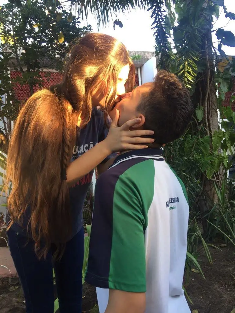 Imagem da notícia Da escola para o altar: casal de Fortaleza celebra amor que nasceu na sala de aula