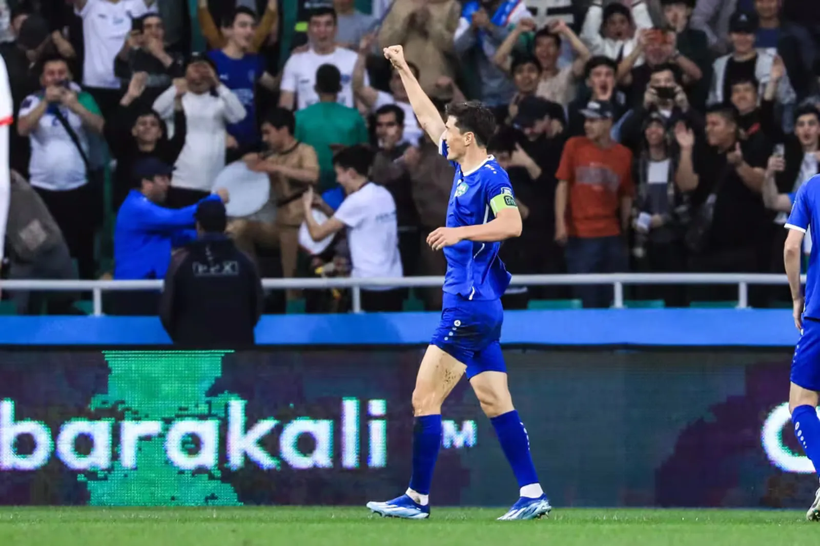 O zagueiro Abdukodir Khusanov, do Manchester City, é o grande nome do Uzbequistão