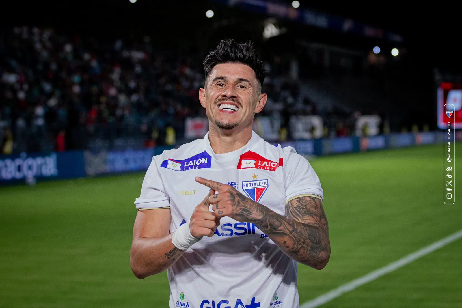 O centroavante paraguaio Adam Bareiro foi um dos destaques da reta final do Fortaleza