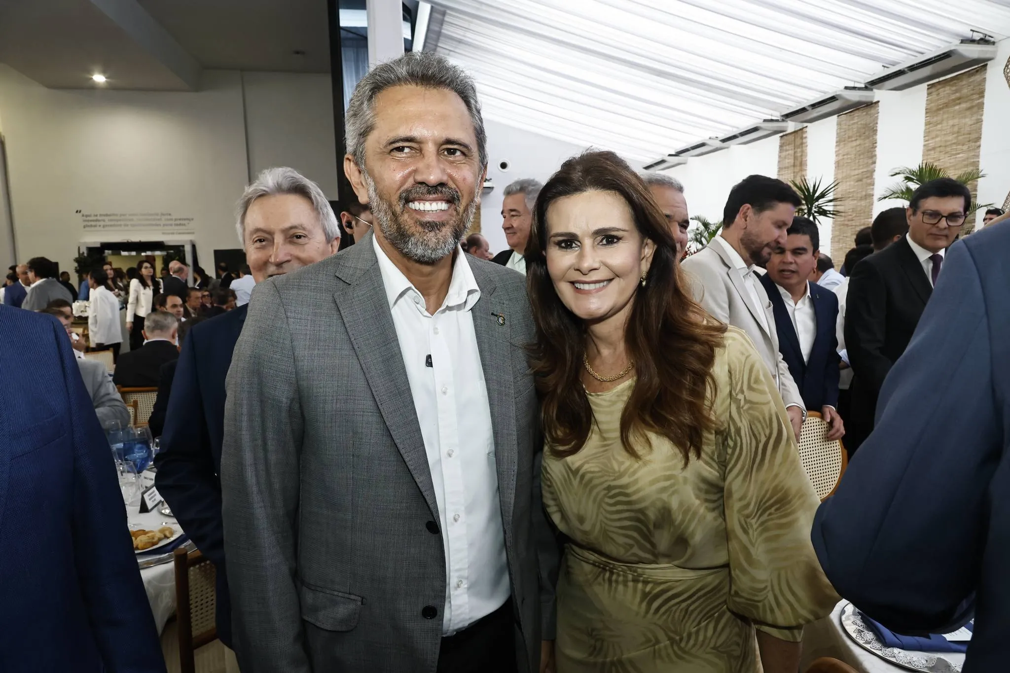 Elmano de Freitas e Ivana Bezerra