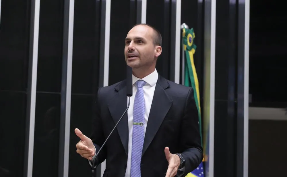Eduardo Bolsonaro pode ter o mandato cassado na Câmara.